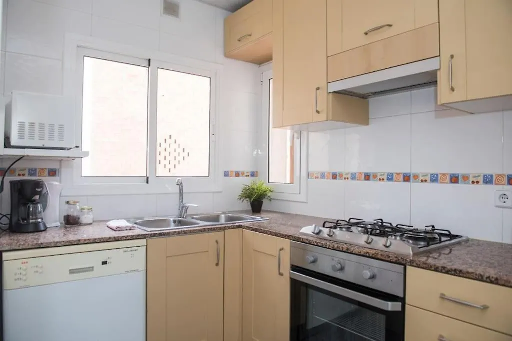 Sunny And Quiet Sagrada Familia Apartment Barcelona