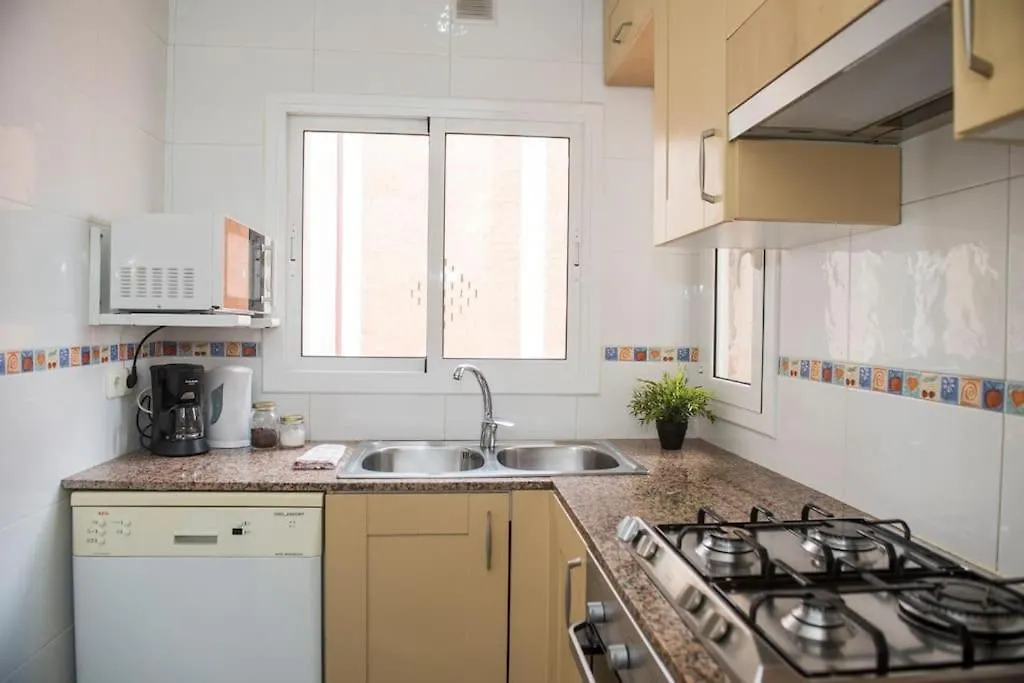 Sunny And Quiet Sagrada Familia Apartment Barcelona