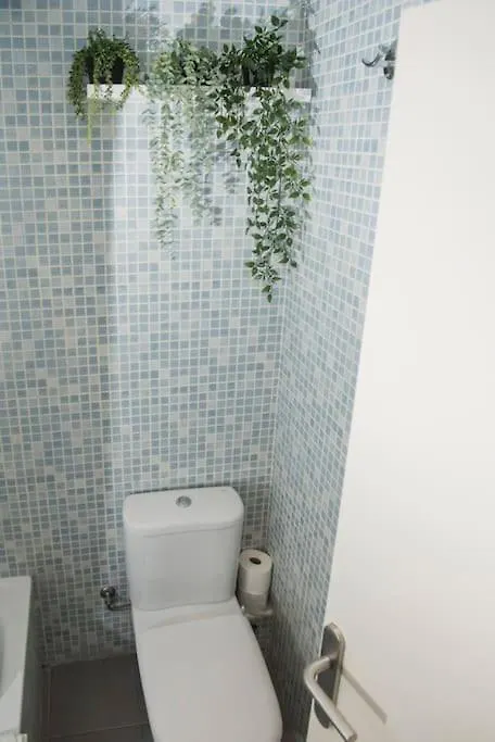 Sunny And Quiet Sagrada Familia Apartment Barcelona