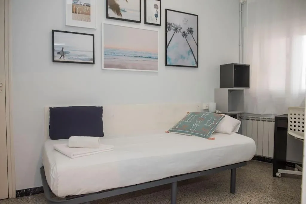 Sunny And Quiet Sagrada Familia Apartment Barcelona 0*,  Spain